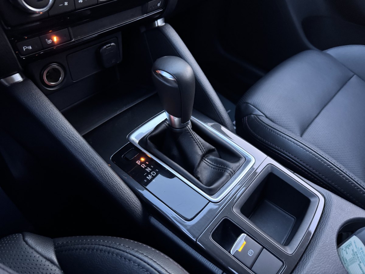 馬自達(dá) CX-5  2015款 2.0L 自動(dòng)四驅(qū)豪華型圖片