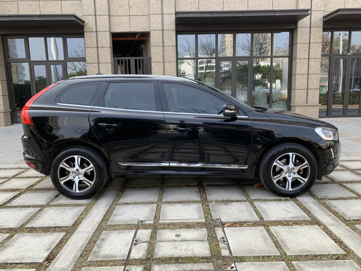 沃爾沃 XC60  2015款 T5 AWD 智遠(yuǎn)版圖片