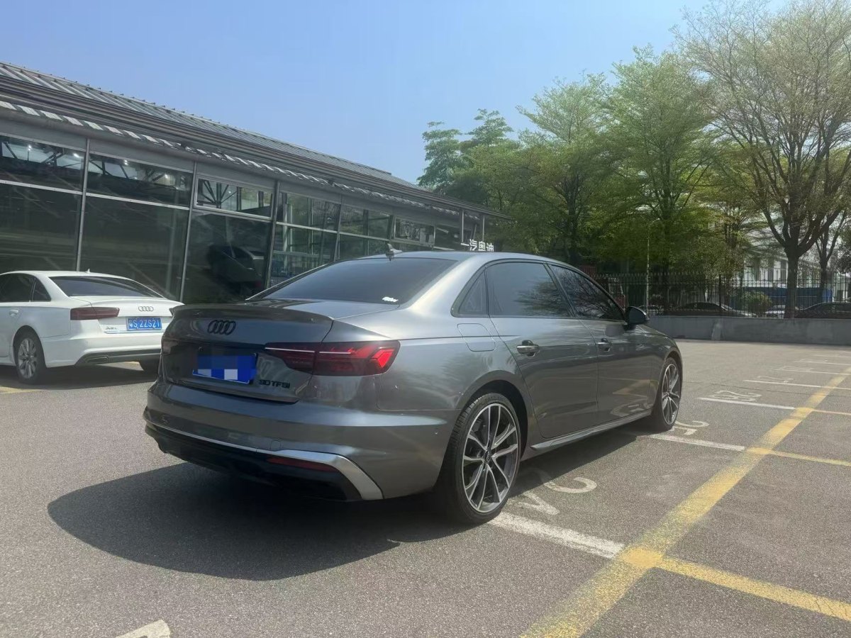 奧迪 奧迪A4L  2020款 45 TFSI quattro 臻選動感型圖片