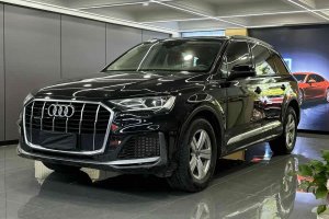 奧迪Q7 奧迪 55 TFSI quattro S line運(yùn)動(dòng)型