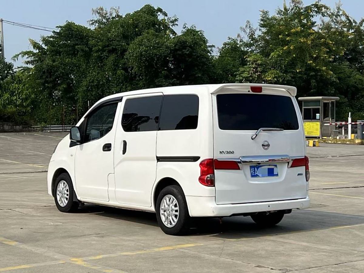 日產(chǎn) NV200  2014款 1.6L CVT豪華型 國IV圖片