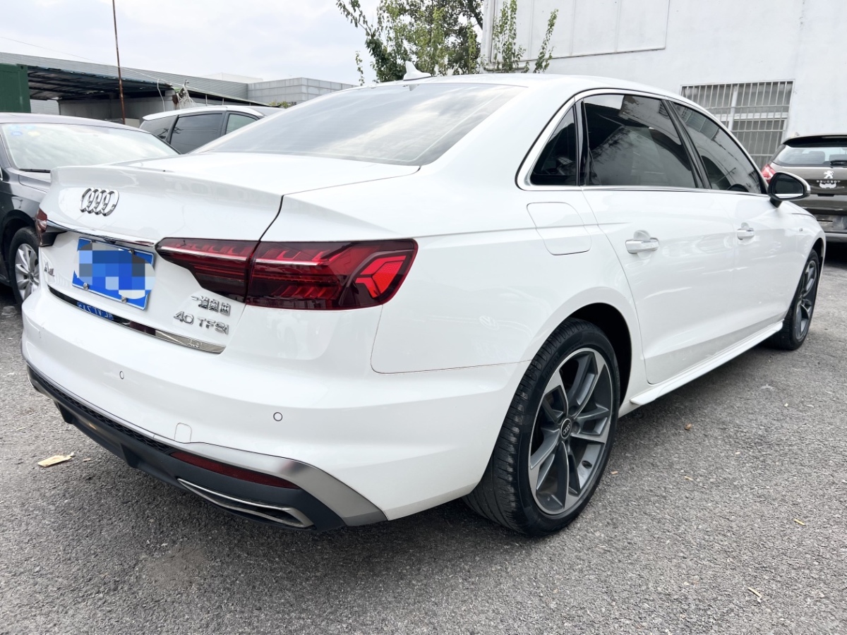 奧迪 奧迪A4L  2022款 40 TFSI 時尚動感型圖片