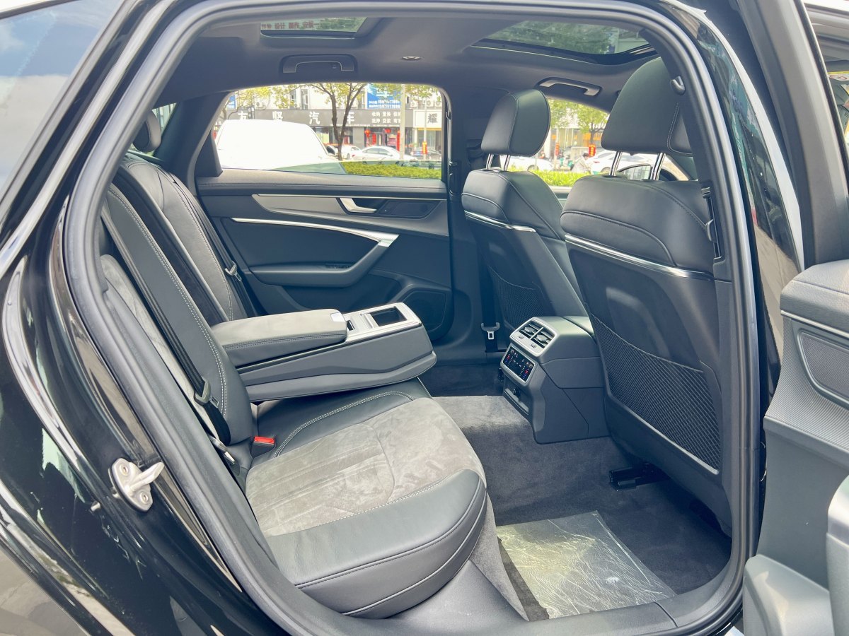 奧迪 奧迪A6L  2021款 45 TFSI 臻選動感型圖片