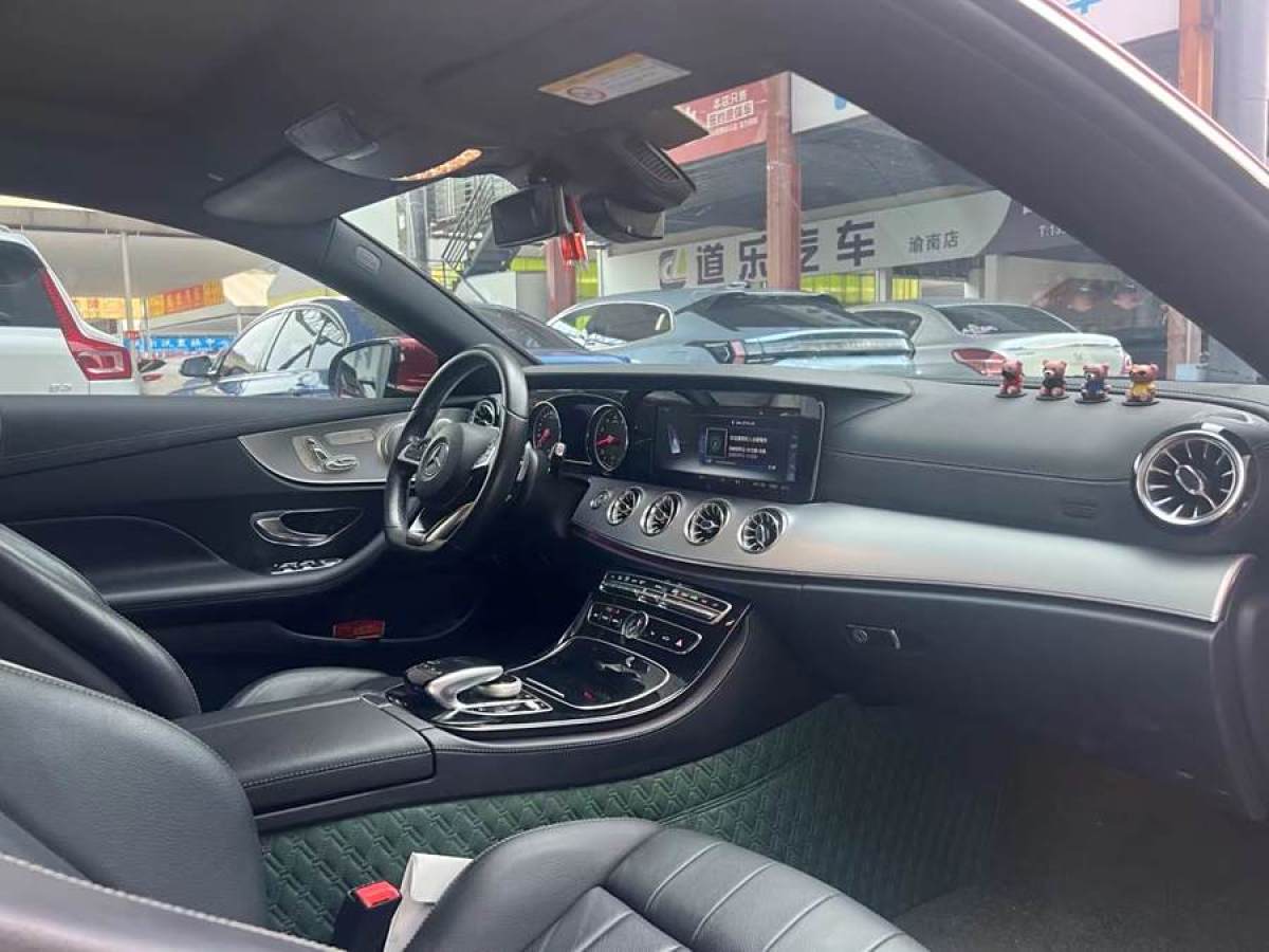 奔驰 奔驰E级  2017款 E 200 4MATIC 轿跑车图片