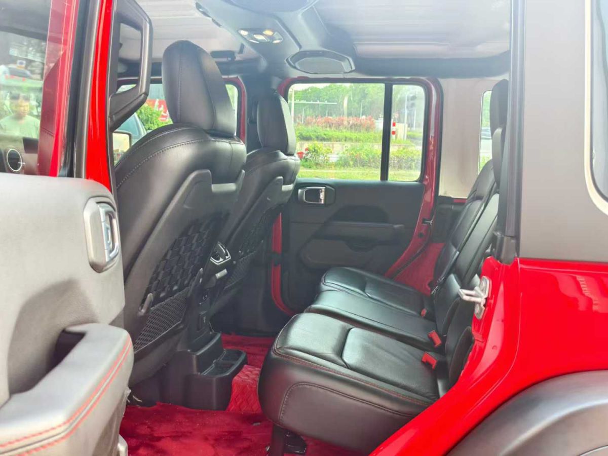 Jeep 牧馬人  2022款 2.0T 高地 阿拉斯加極光綠特別版圖片