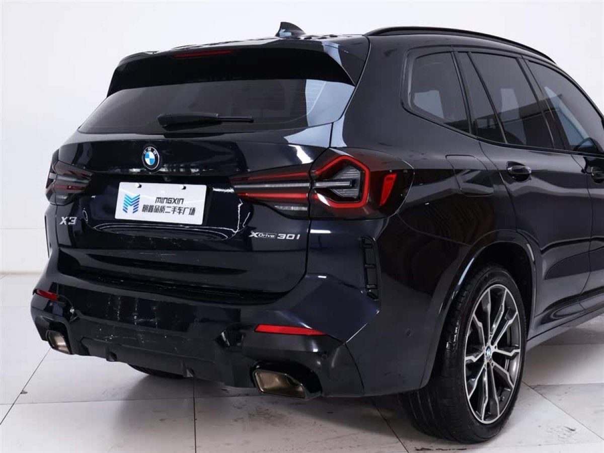 寶馬 寶馬X3  2023款 xDrive30i 領(lǐng)先型 M曜夜套裝圖片
