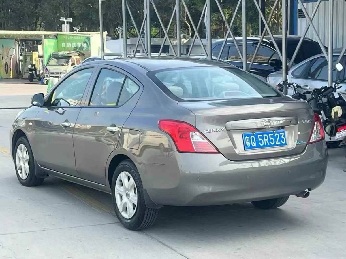 日產(chǎn) 陽(yáng)光  2012款 1.4TSI DSG圖片