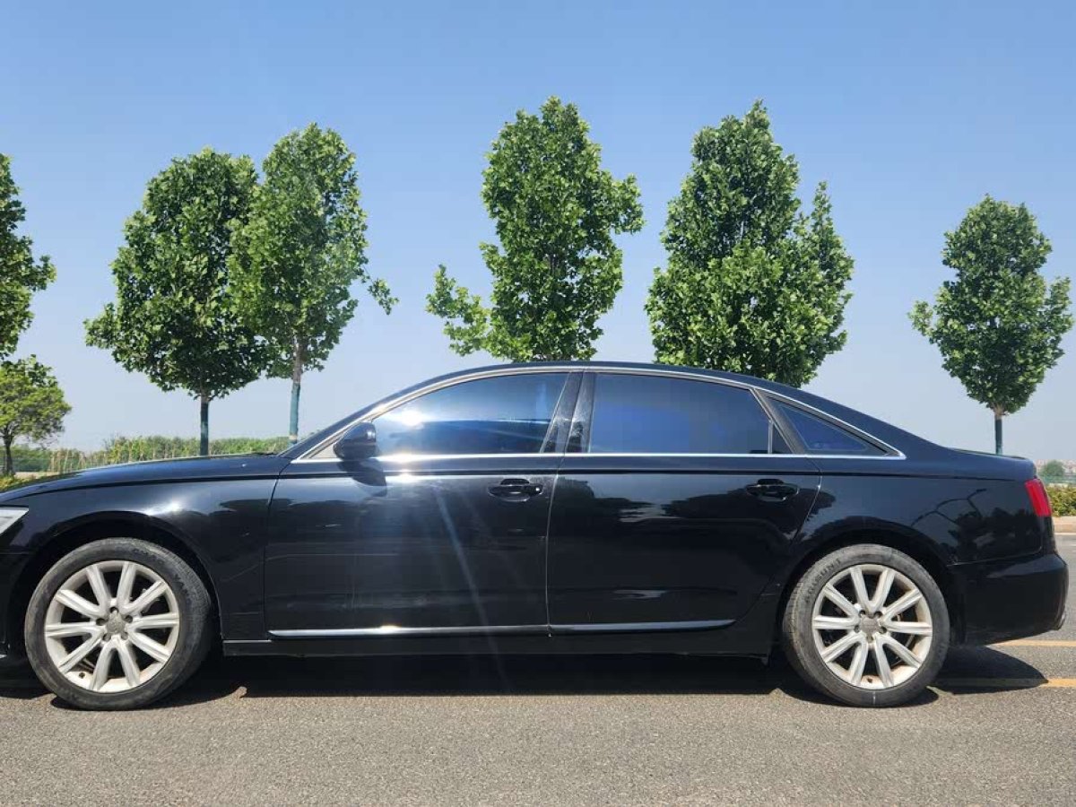 奧迪 奧迪A6L  2012款 TFSI 標(biāo)準(zhǔn)型圖片