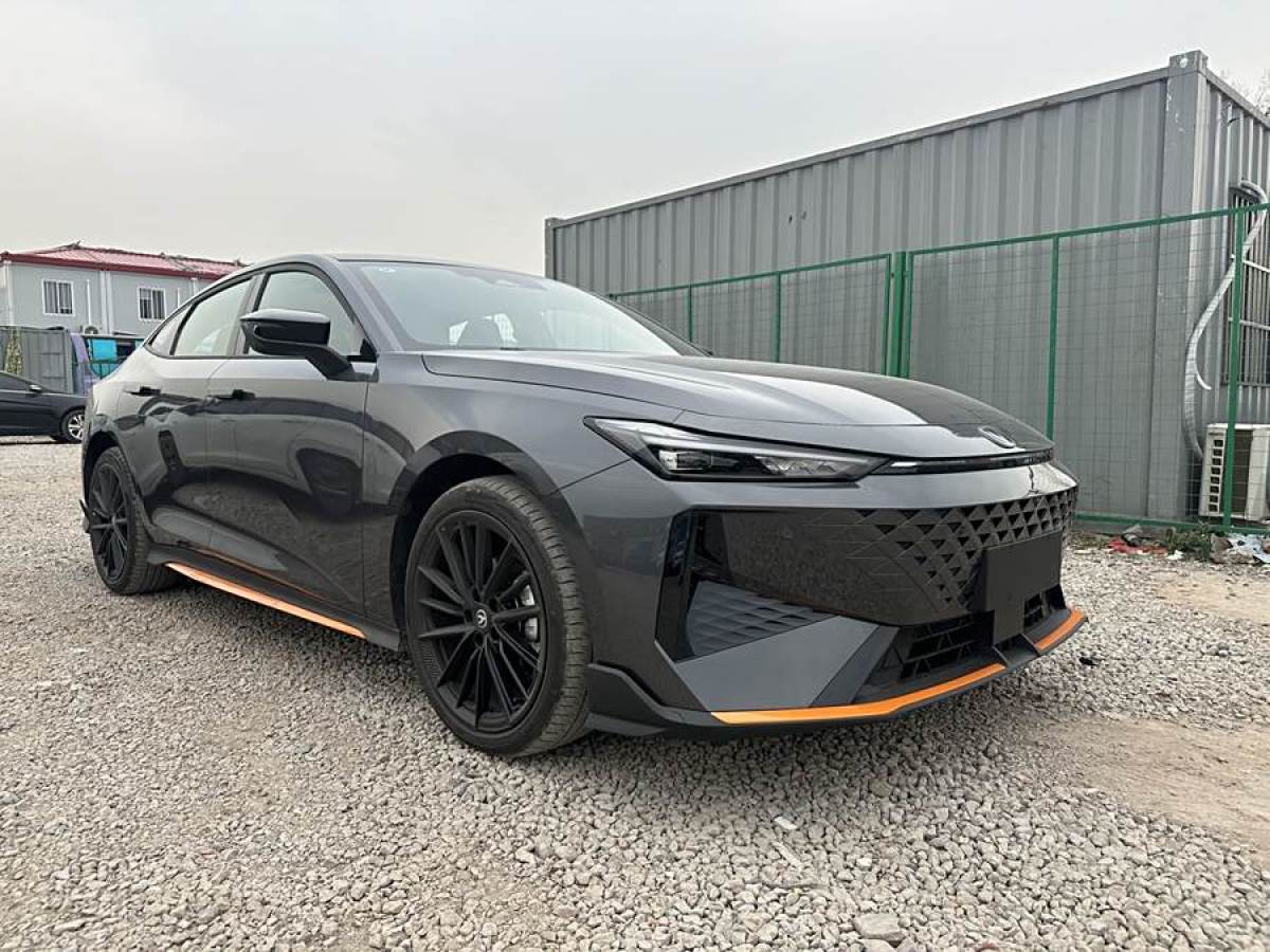 長(zhǎng)安 長(zhǎng)安UNI-V  2024款 1.5T 尊享型圖片