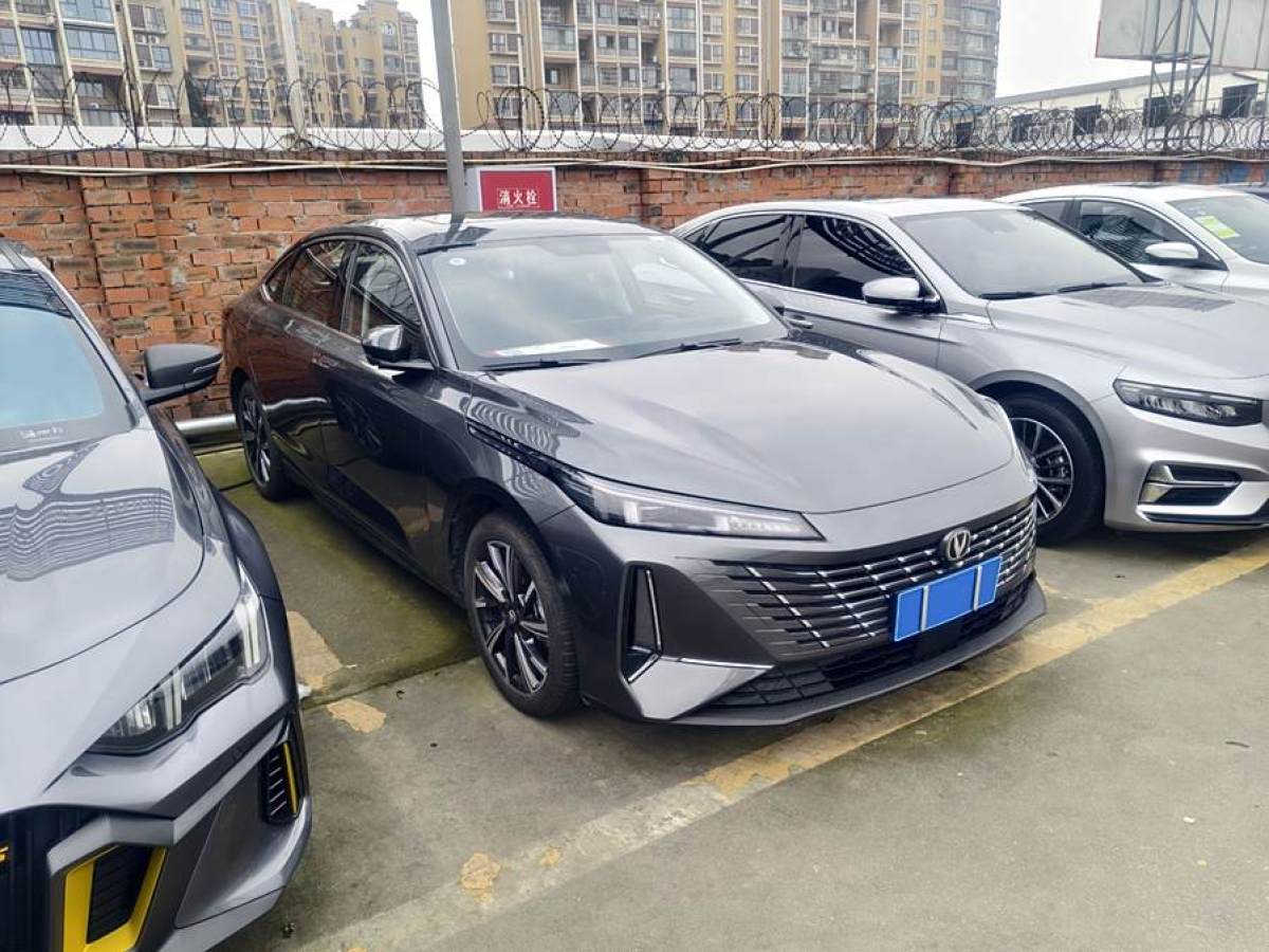 長(zhǎng)安 逸動(dòng)  2024款 1.5T GDI自動(dòng) 尊貴型圖片