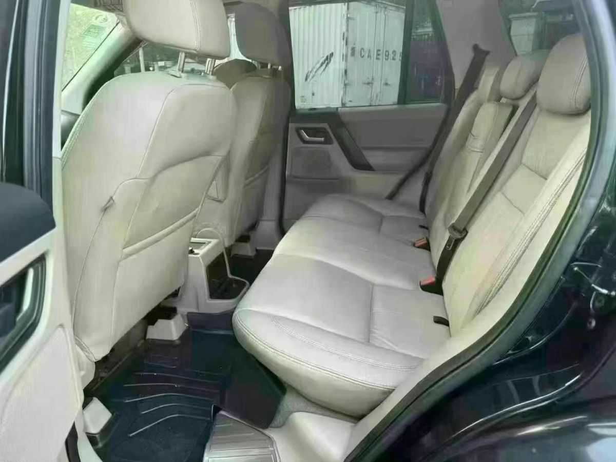 路虎 發(fā)現(xiàn)  2011款 4 3.0T SDV6 HSE 柴油版圖片