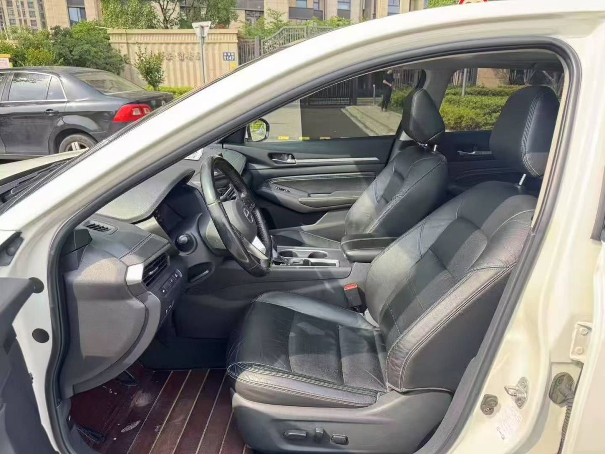 日產(chǎn) 天籟  2020款 2.0L XE 時(shí)尚版圖片