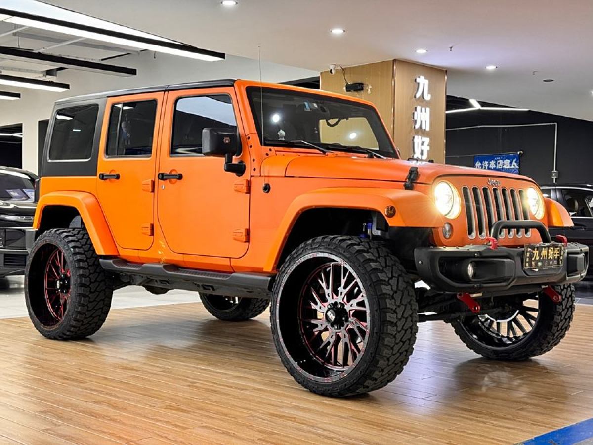 Jeep 牧馬人  2015款 3.0L Sahara 四門舒享版圖片