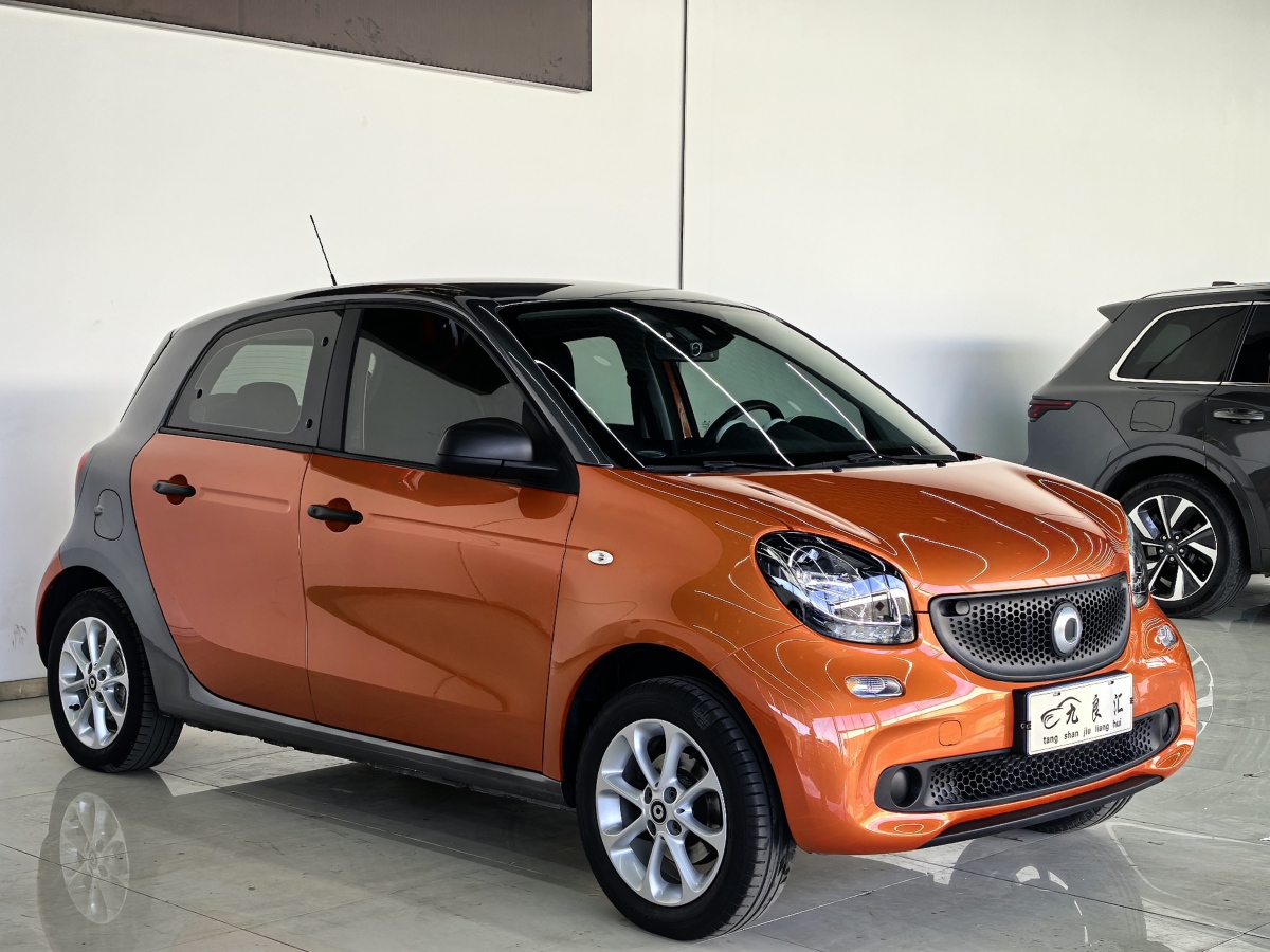 smart forfour  2018款 1.0L 52千瓦靈動(dòng)版圖片