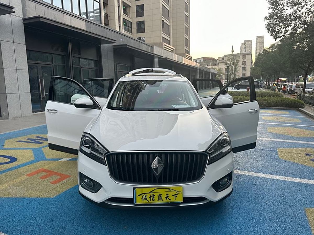 寶沃 BX7  2016款 28T 兩驅(qū)豪華版 5座圖片