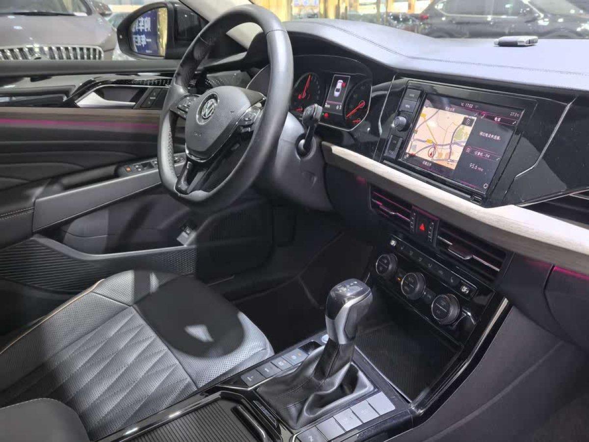 大眾 帕薩特新能源  2023款 430PHEV 混動(dòng)豪華版圖片