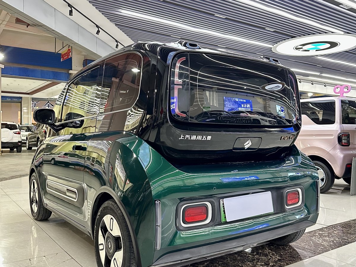 寶駿 寶駿KiWi EV  2022款 藝術(shù)家輕享版 三元鋰圖片