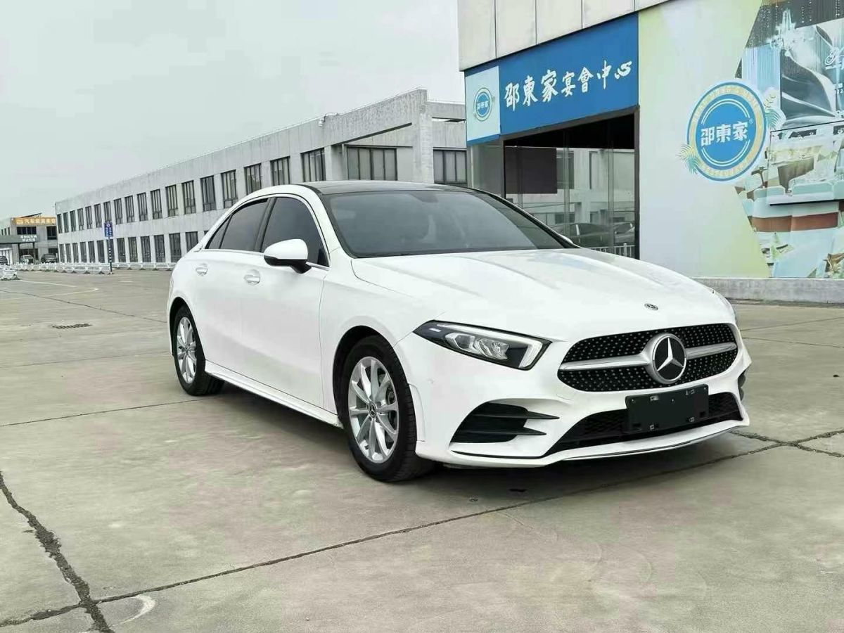 奔馳 奔馳GLE  2019款 GLE 400 4MATIC 臻藏版(特殊配置)圖片