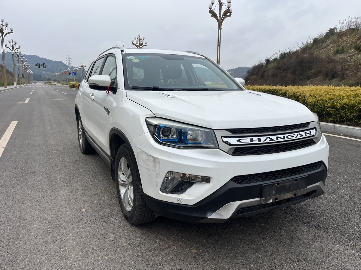 長(zhǎng)安 CS75  2014款 2.0L 手動(dòng)舒適型 國(guó)V圖片