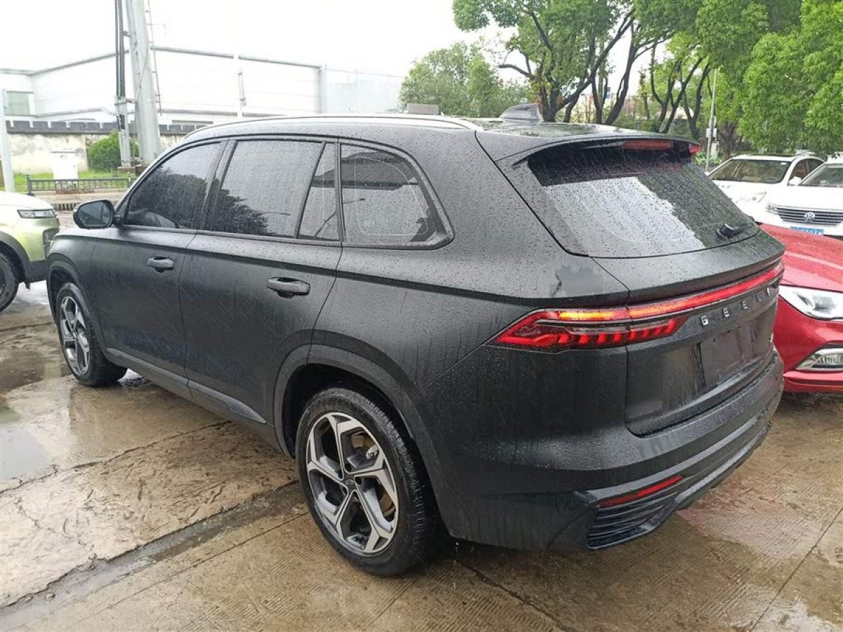 吉利 星越L  2021款 2.0TD DCT EVO兩驅(qū)尊貴型圖片