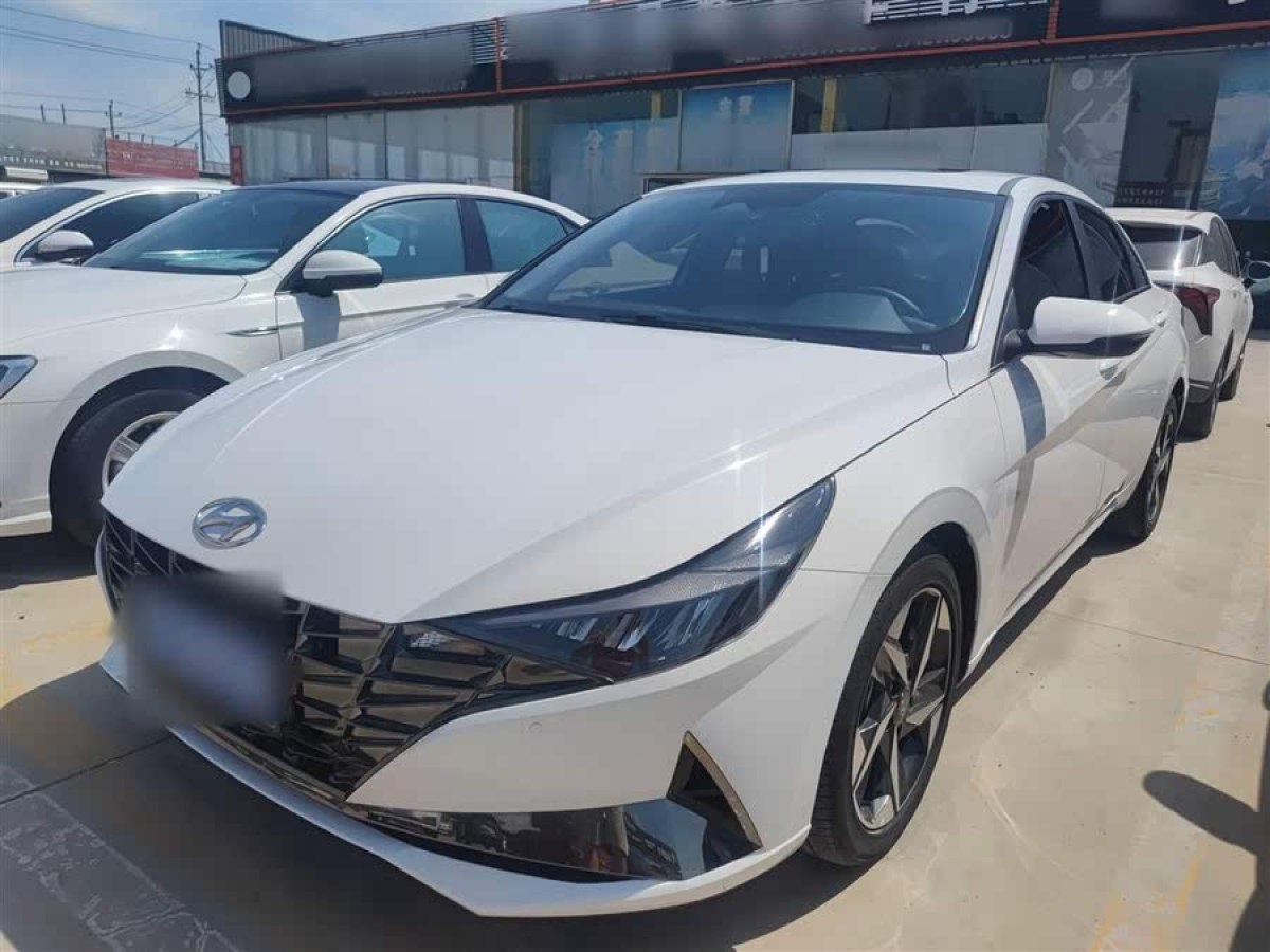 現(xiàn)代 伊蘭特  2022款 240TGDi DCT LUX尊貴版圖片