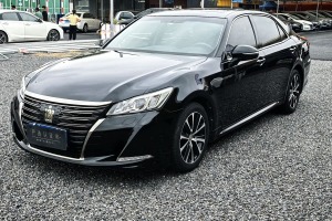 皇冠 豐田 2.0T 時(shí)尚版