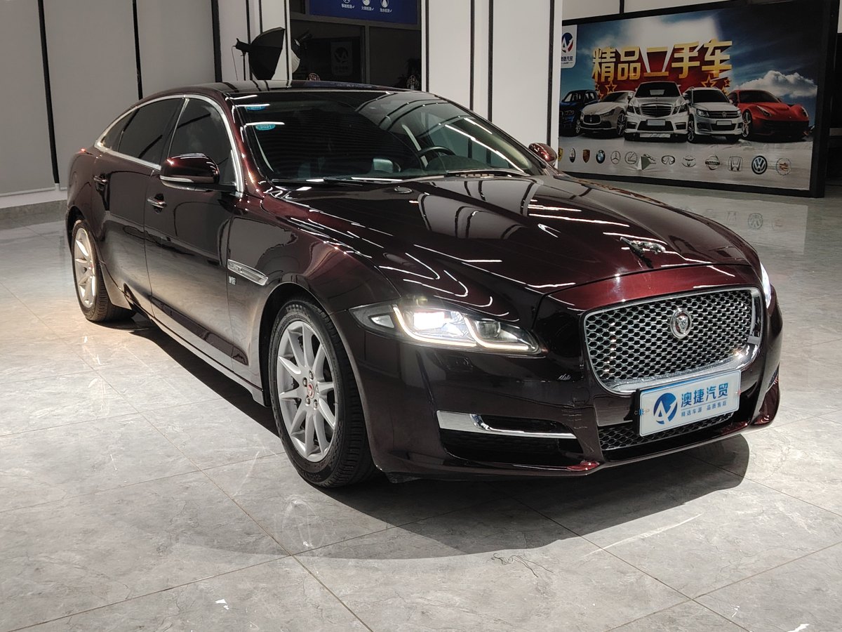 捷豹 XJ  2016款 XJL 3.0 SC 兩驅(qū)典雅商務(wù)版圖片