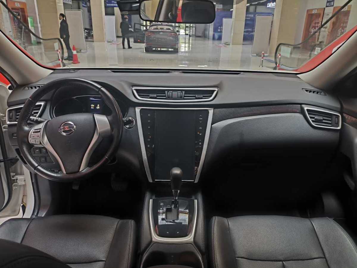 日產(chǎn) 奇駿  2014款 2.5L CVT豪華版 4WD圖片