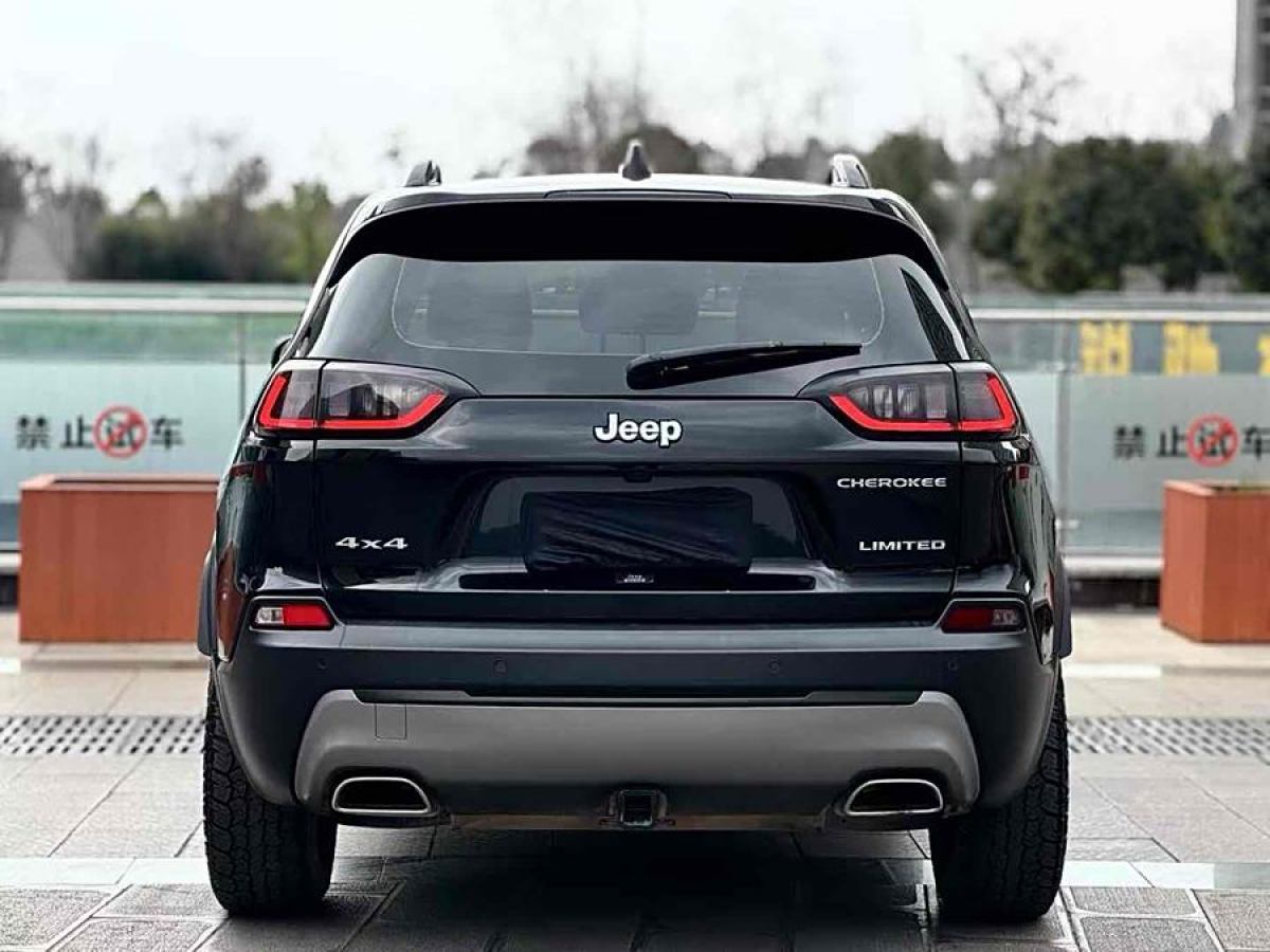 Jeep 自由光  2019款 2.0T 四驅(qū)探享版+自動駕駛智慧包圖片