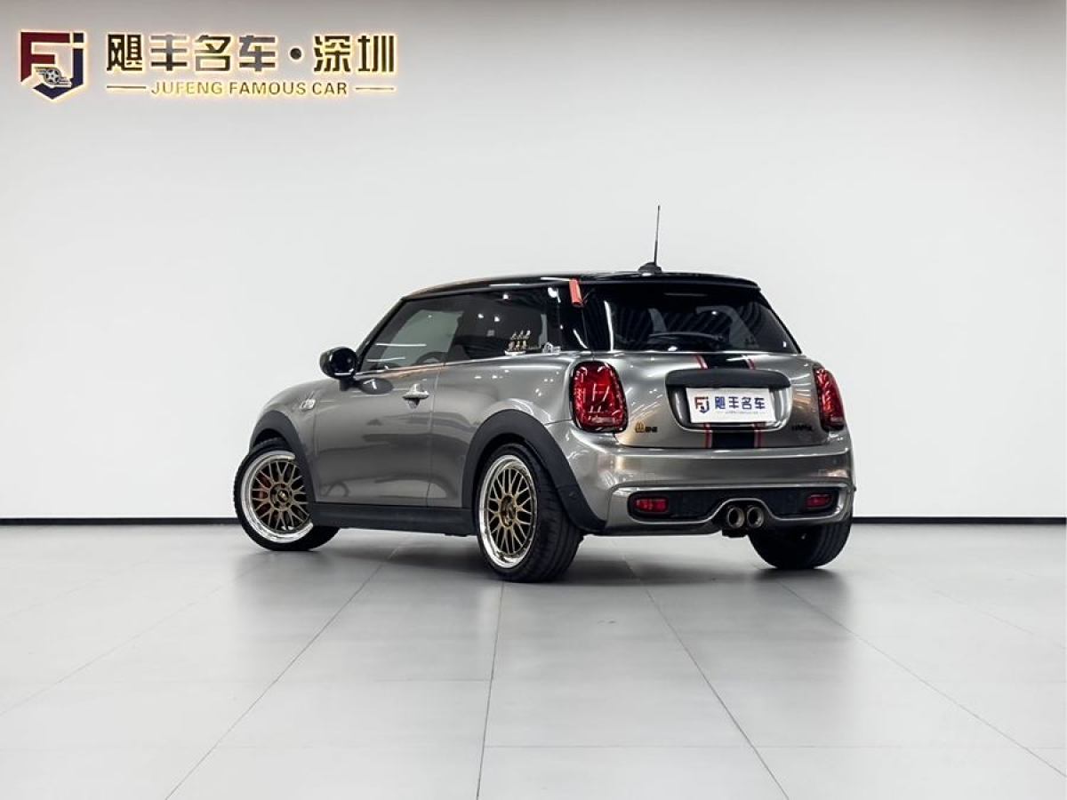 MINI MINI  2020款 2.0T COOPER S 經(jīng)典派圖片