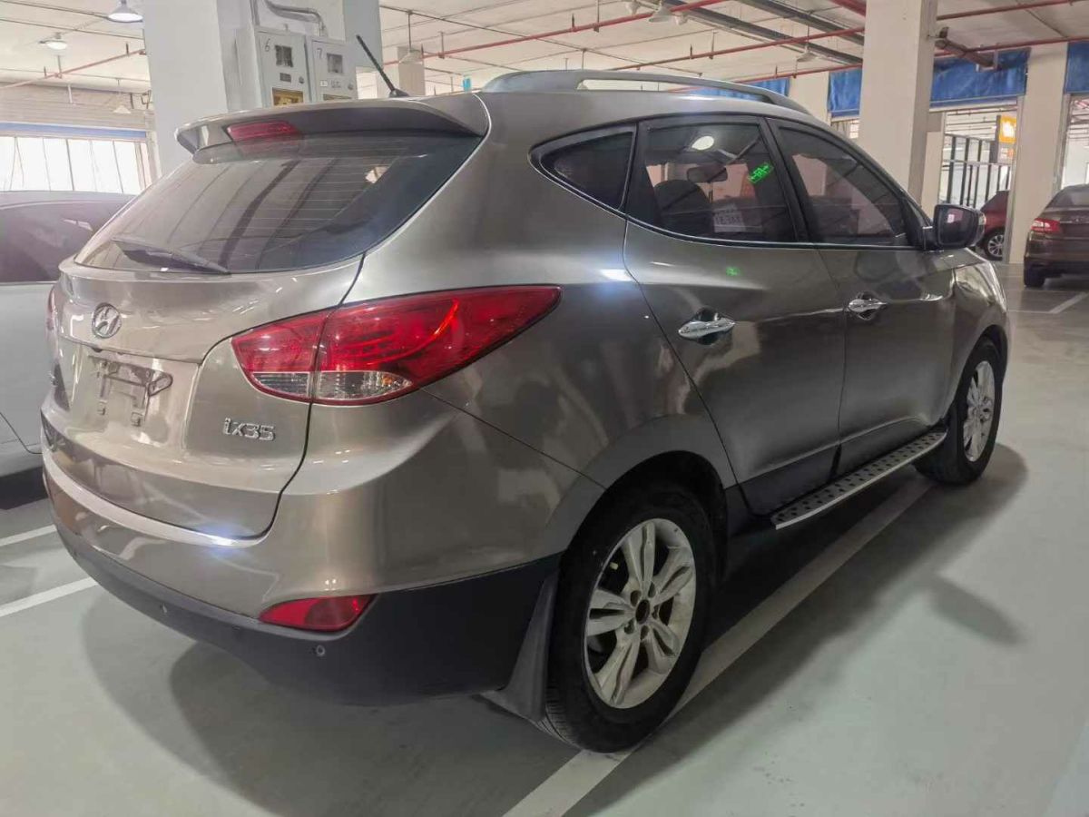 奔騰 B50  2012款 1.6L 自動天窗型圖片