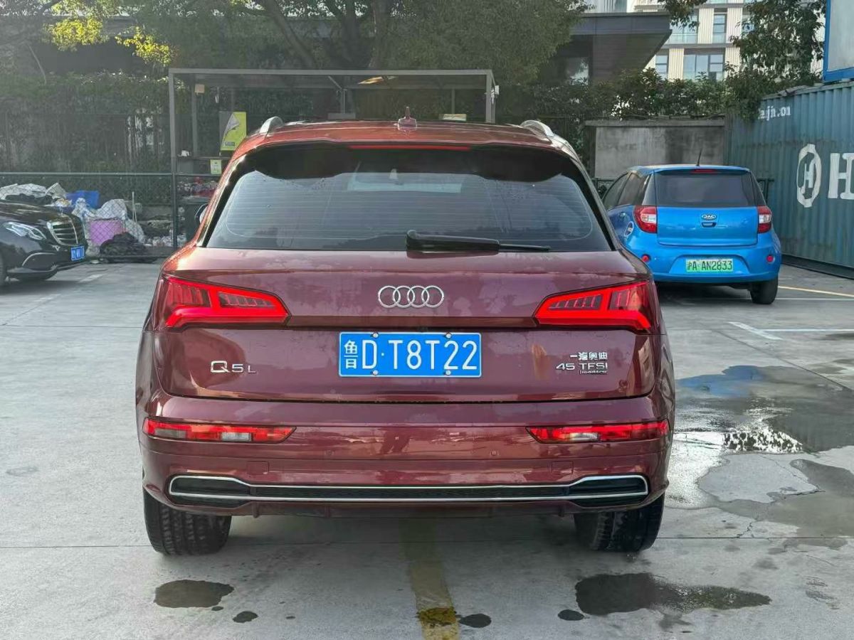 奧迪 奧迪Q3  2020款 35 TFSI 時(shí)尚動(dòng)感型圖片