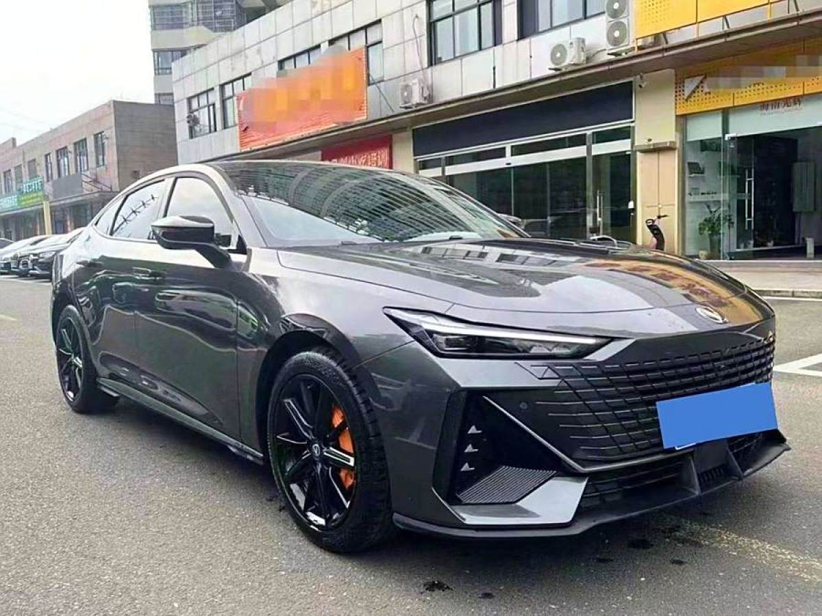 長安 長安UNI-V  2022款 1.5T 尊貴型圖片