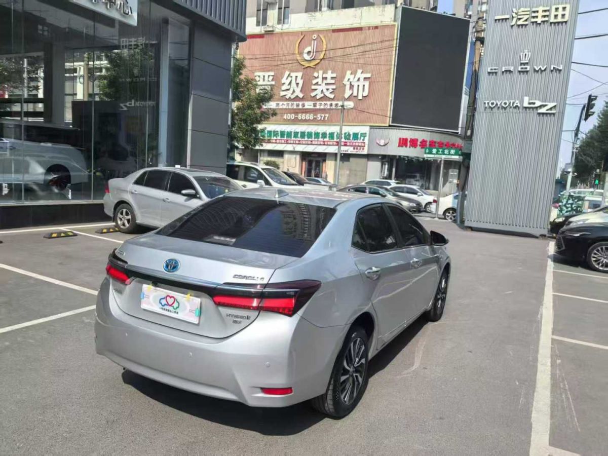 豐田 卡羅拉  2016款 雙擎 1.8L CVT先鋒版圖片