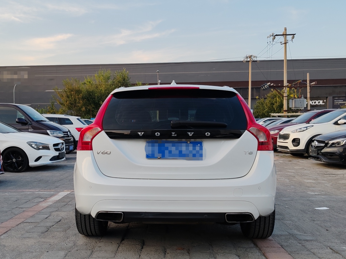 沃爾沃 V60  2015款 T5 智雅版圖片