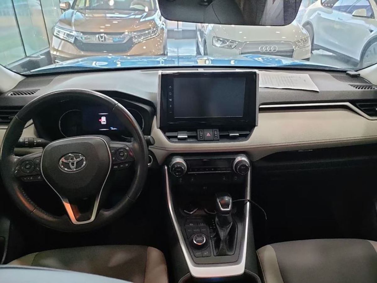 2019年11月豐田 RAV4榮放  2020款 2.0L CVT四驅(qū)尊貴版