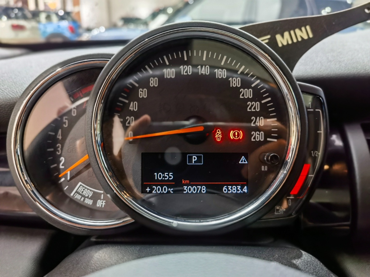 MINI MINI  2019款 1.5T COOPER 赛车手图片