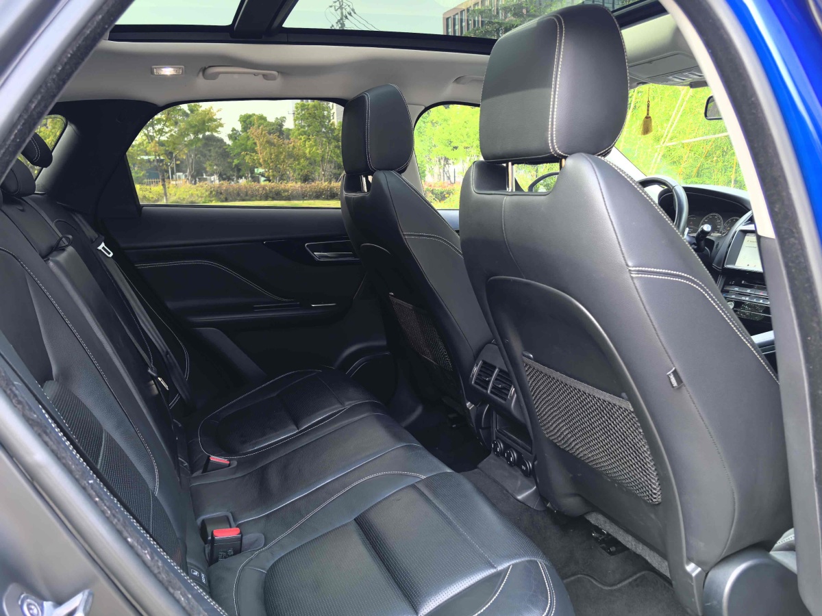 捷豹 F-PACE  2018款 改款 2.0T 四驅(qū)R-Sport運(yùn)動(dòng)版圖片