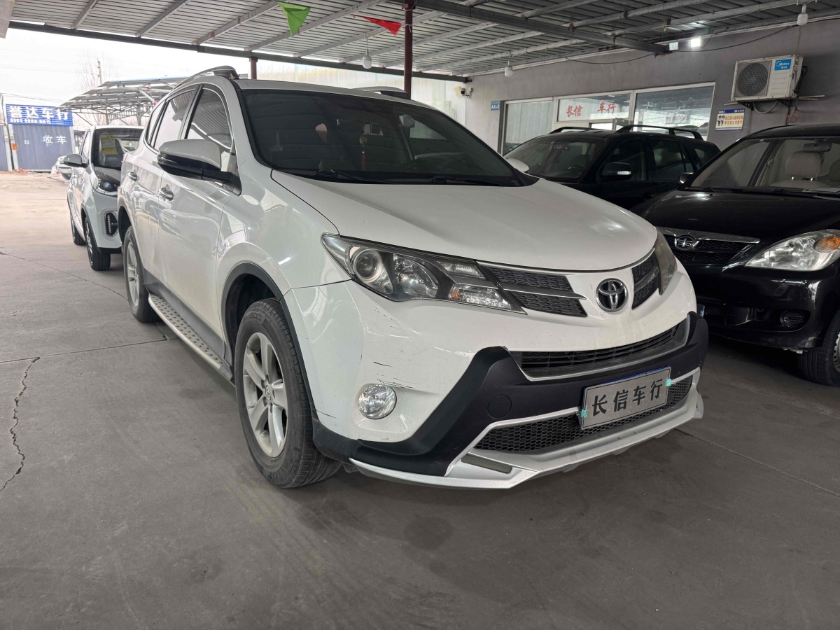 豐田 RAV4  2016款 榮放 2.0L CVT四驅(qū)新銳版圖片