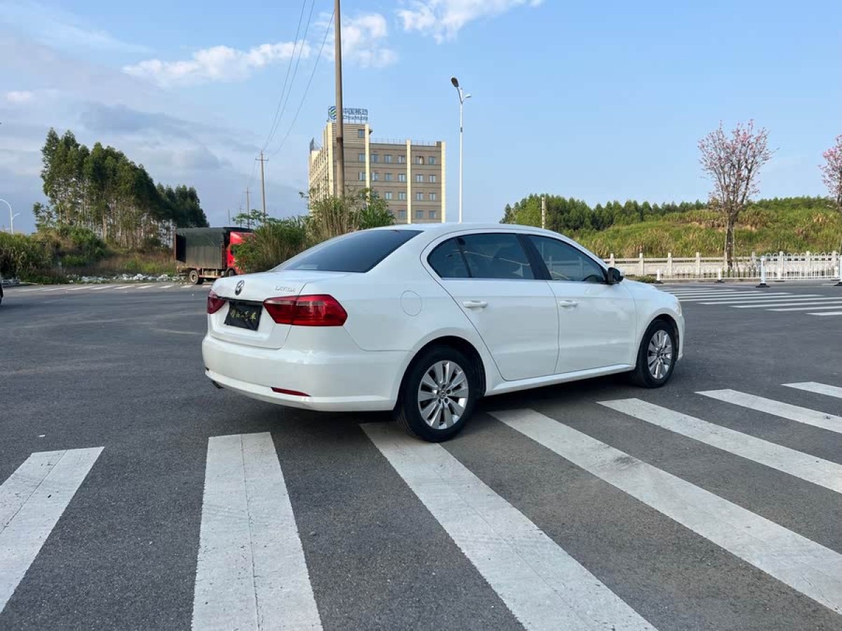 大眾 朗逸  2013款 改款 1.6L 自動豪華版圖片