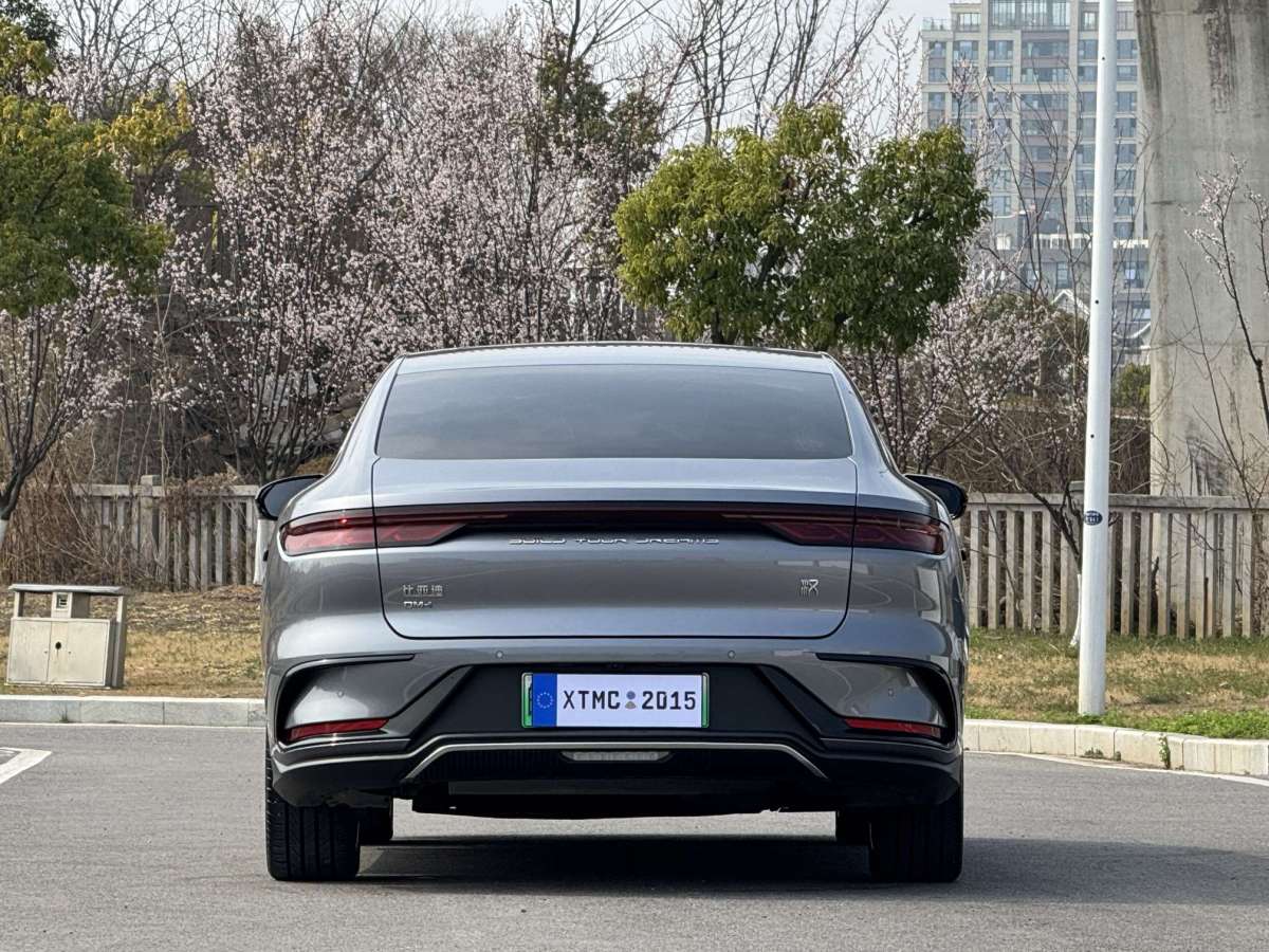 比亞迪 漢  2022款 DM-i 121KM 領(lǐng)航型圖片