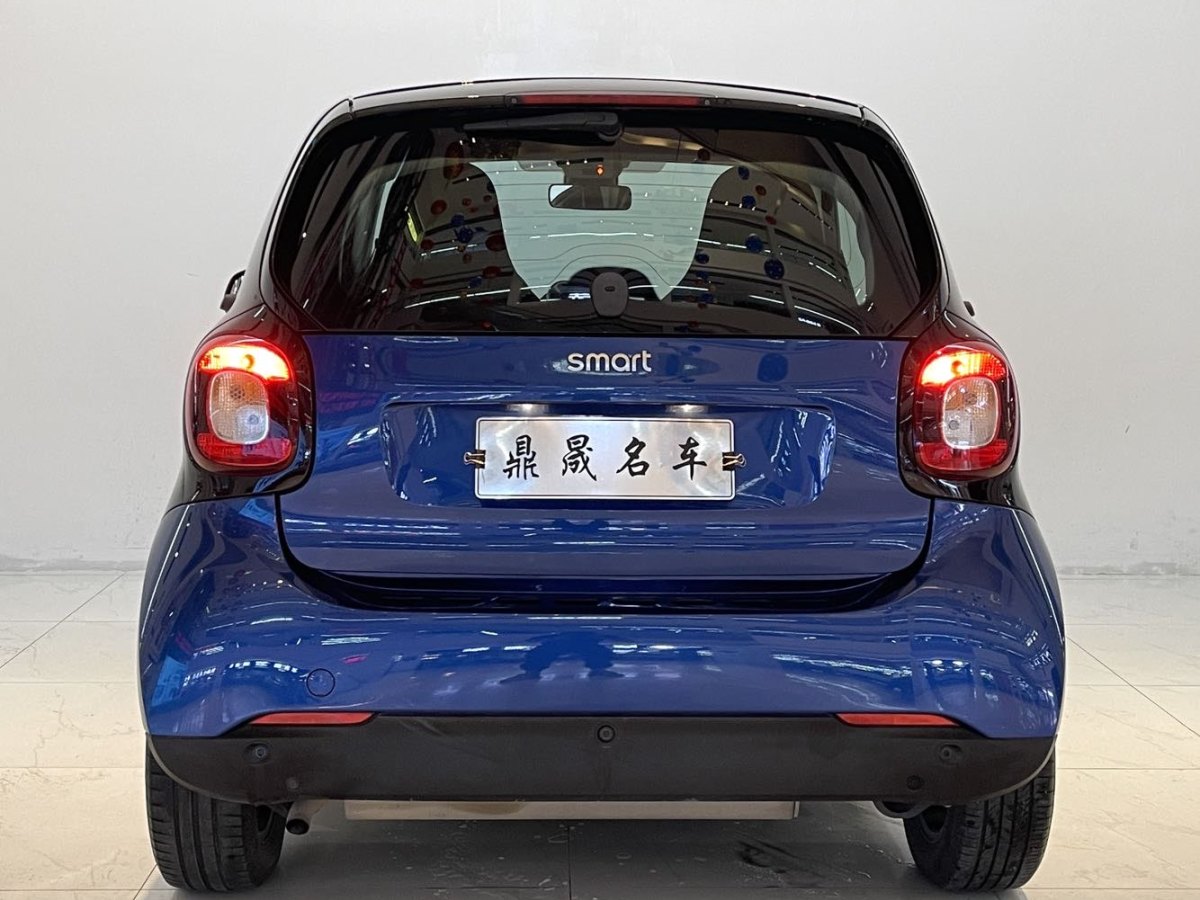 smart fortwo  2015款 1.0L 52千瓦硬頂激情版圖片