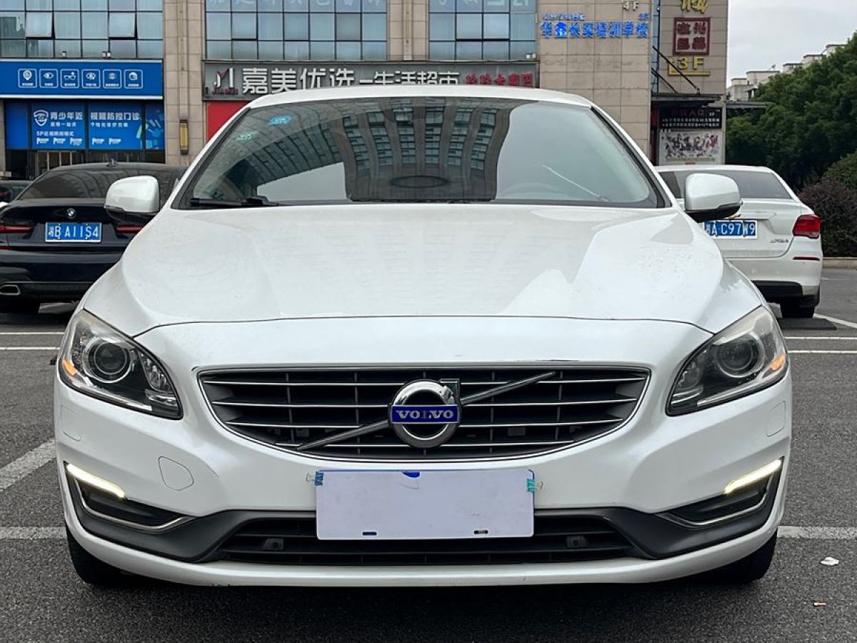 沃爾沃 S60  2015款 L 2.0T 智遠(yuǎn)版圖片