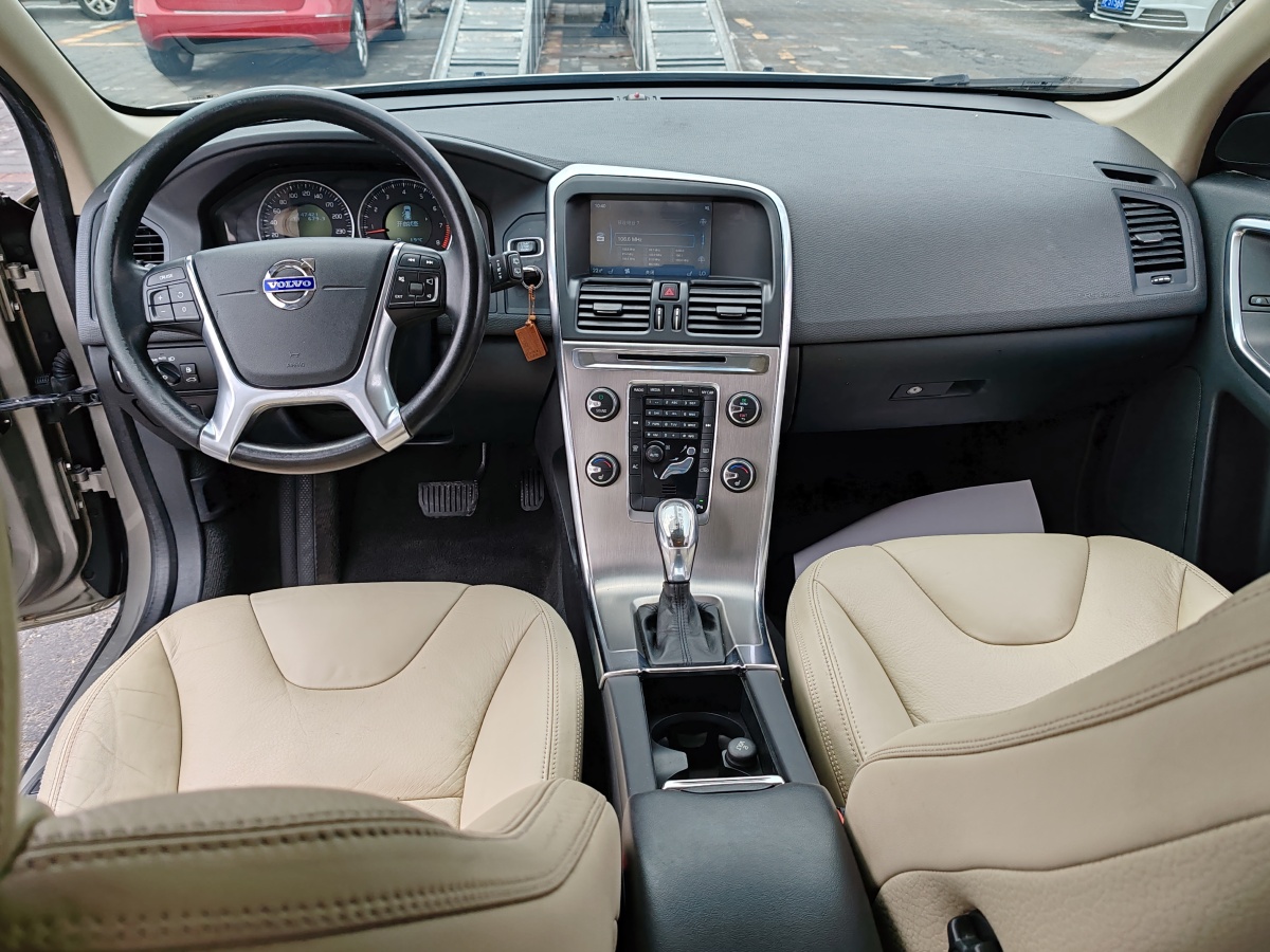 沃爾沃 XC60  2013款 T5 舒適版圖片