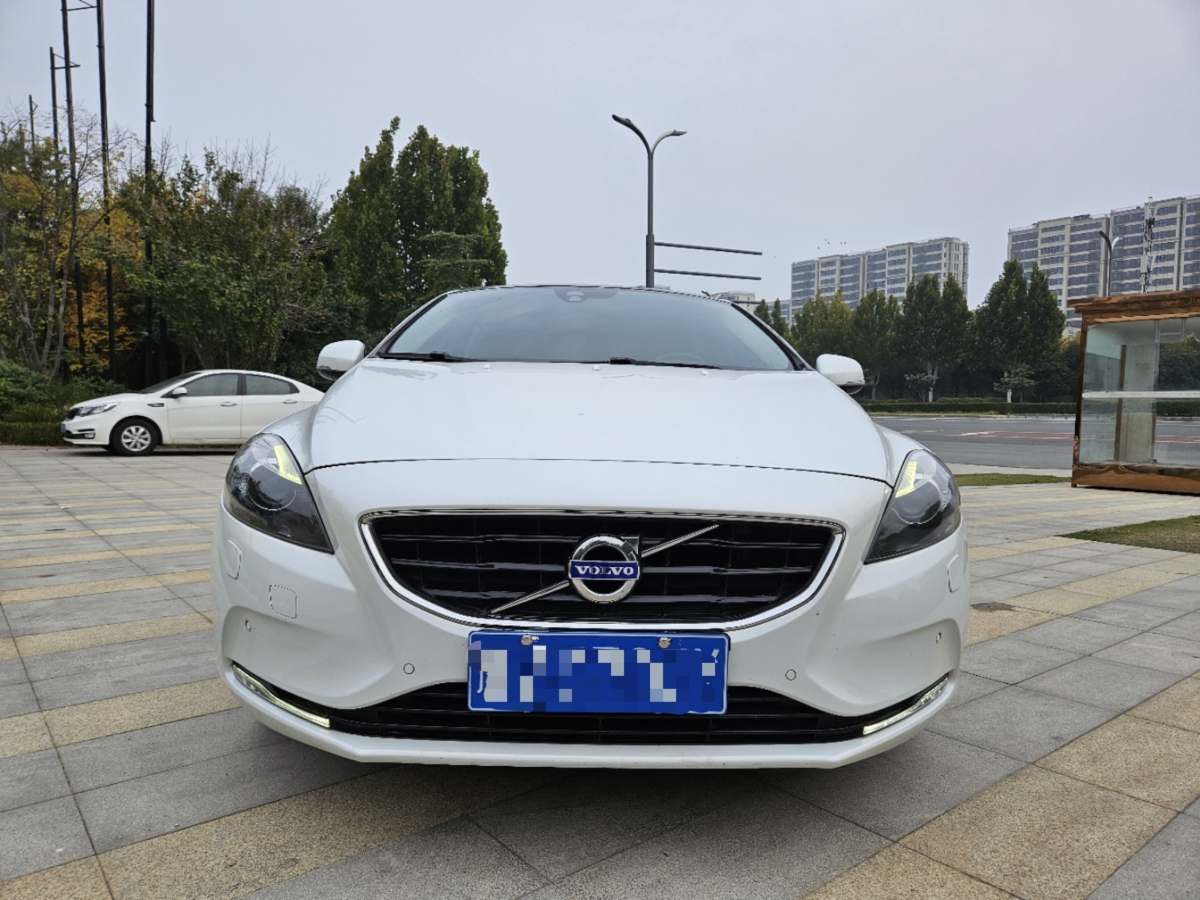 沃爾沃 V40  2015款 1.6T 智雅版圖片