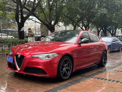 2019年8月 阿爾法·羅密歐 Giulia 2.0T 280HP 豪華版圖片