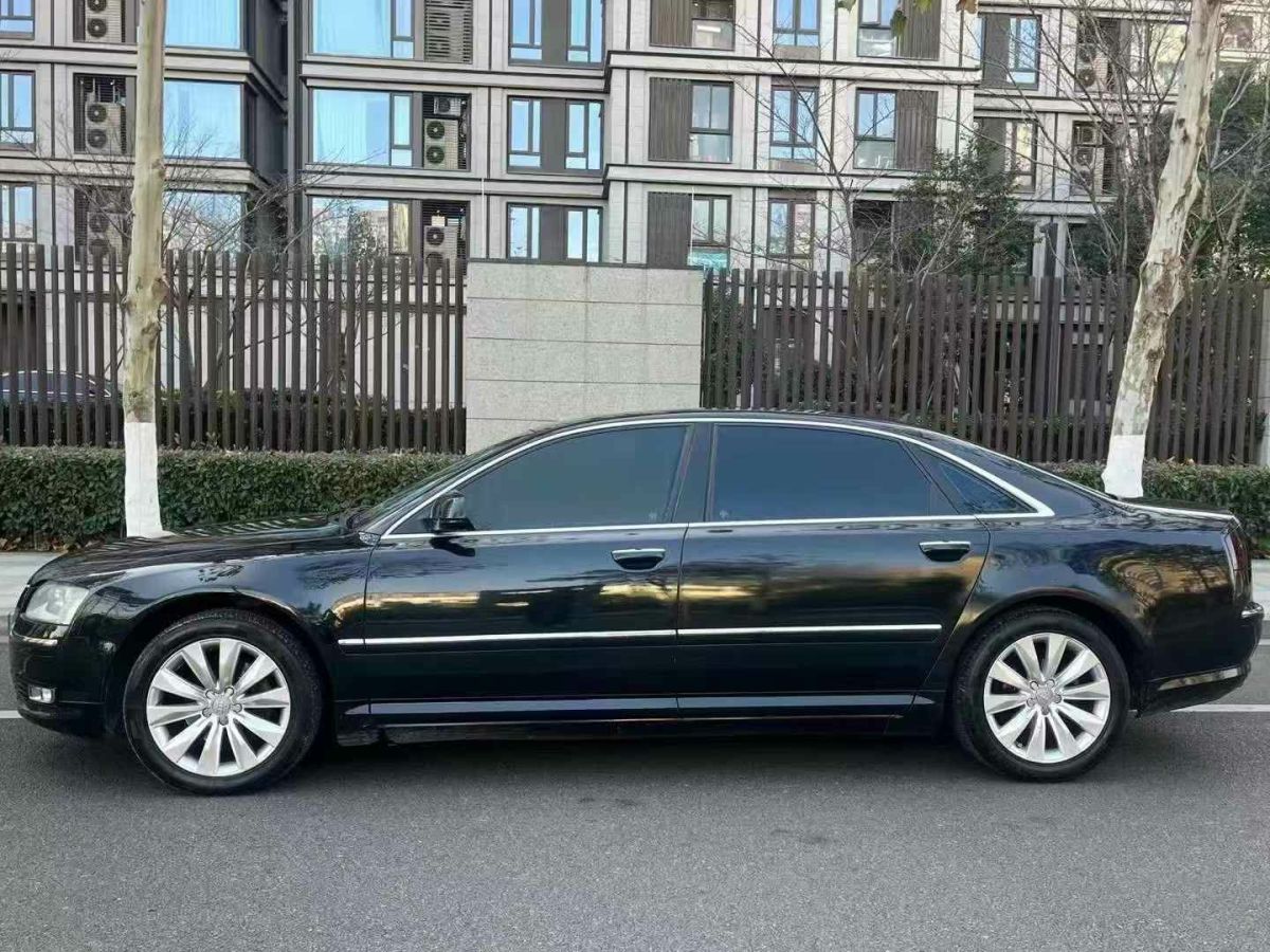 奧迪 奧迪A8  2009款 A8 3.0 FSI 尊貴型圖片