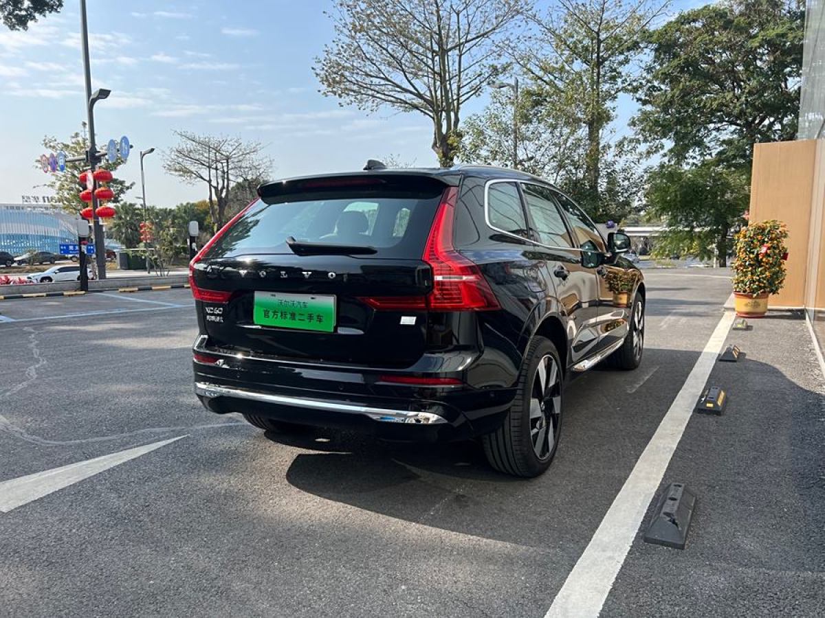 沃爾沃 XC60新能源  2024款 T8 插電混動 長續(xù)航四驅(qū)智雅豪華版圖片