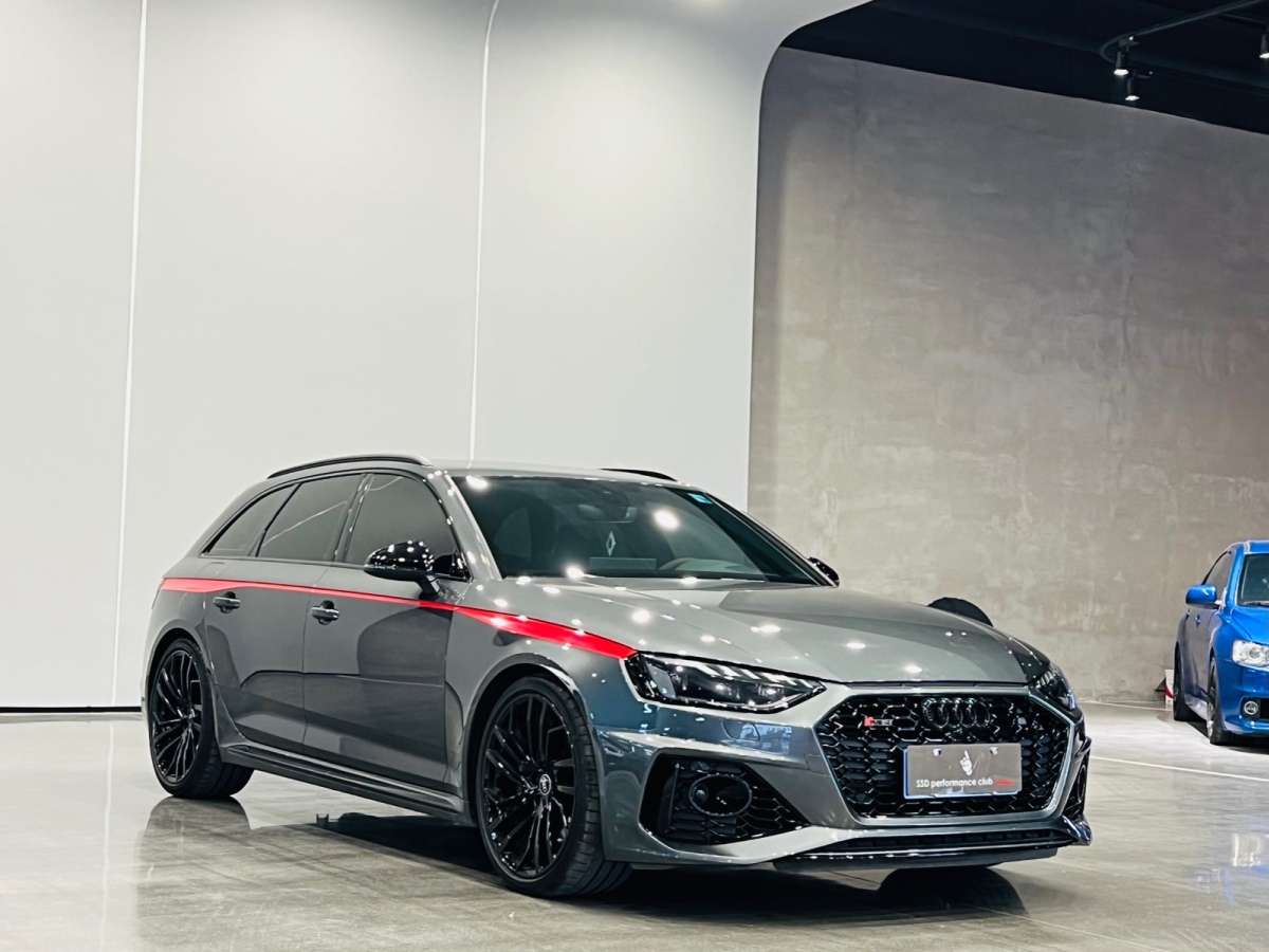 奥迪 奥迪rs 4 2022款 rs4 avant 黑曜版图片