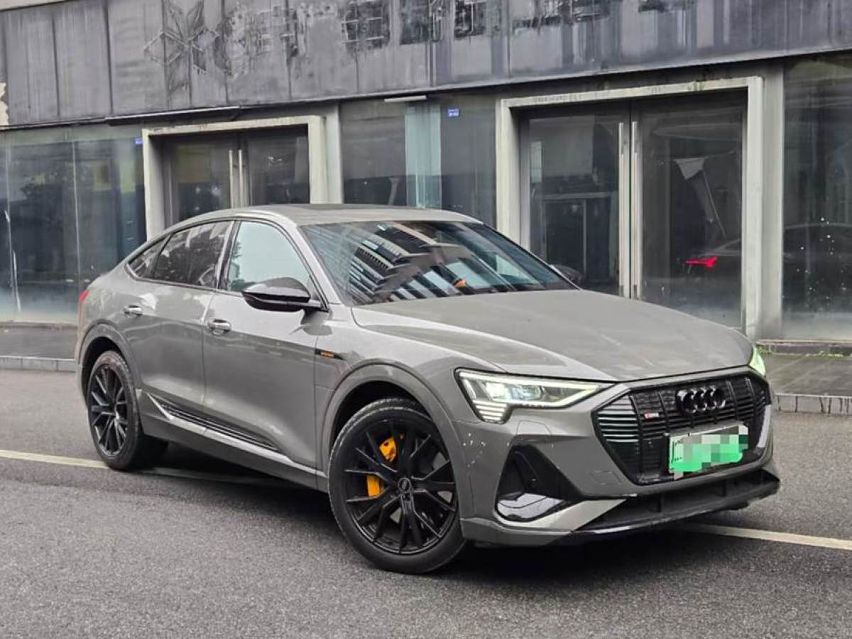 奧迪 奧迪e-tron  2022款 Sportback 55 quattro 限量版圖片